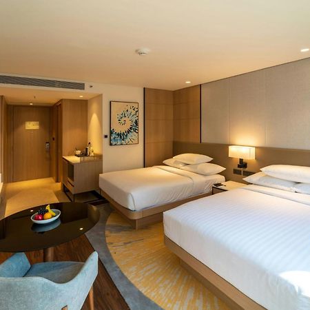 Courtyard By Marriott Vadodara Buitenkant foto