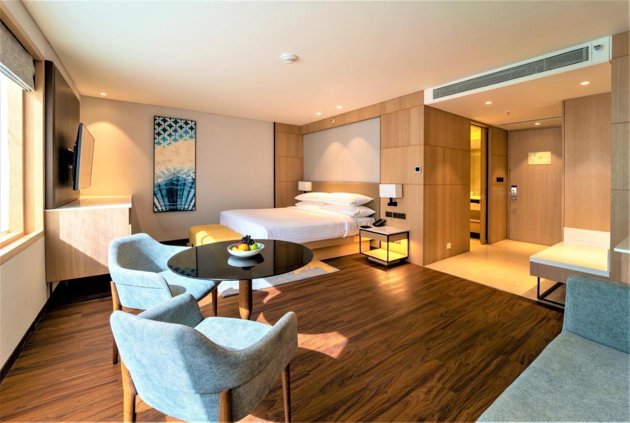 Courtyard By Marriott Vadodara Buitenkant foto