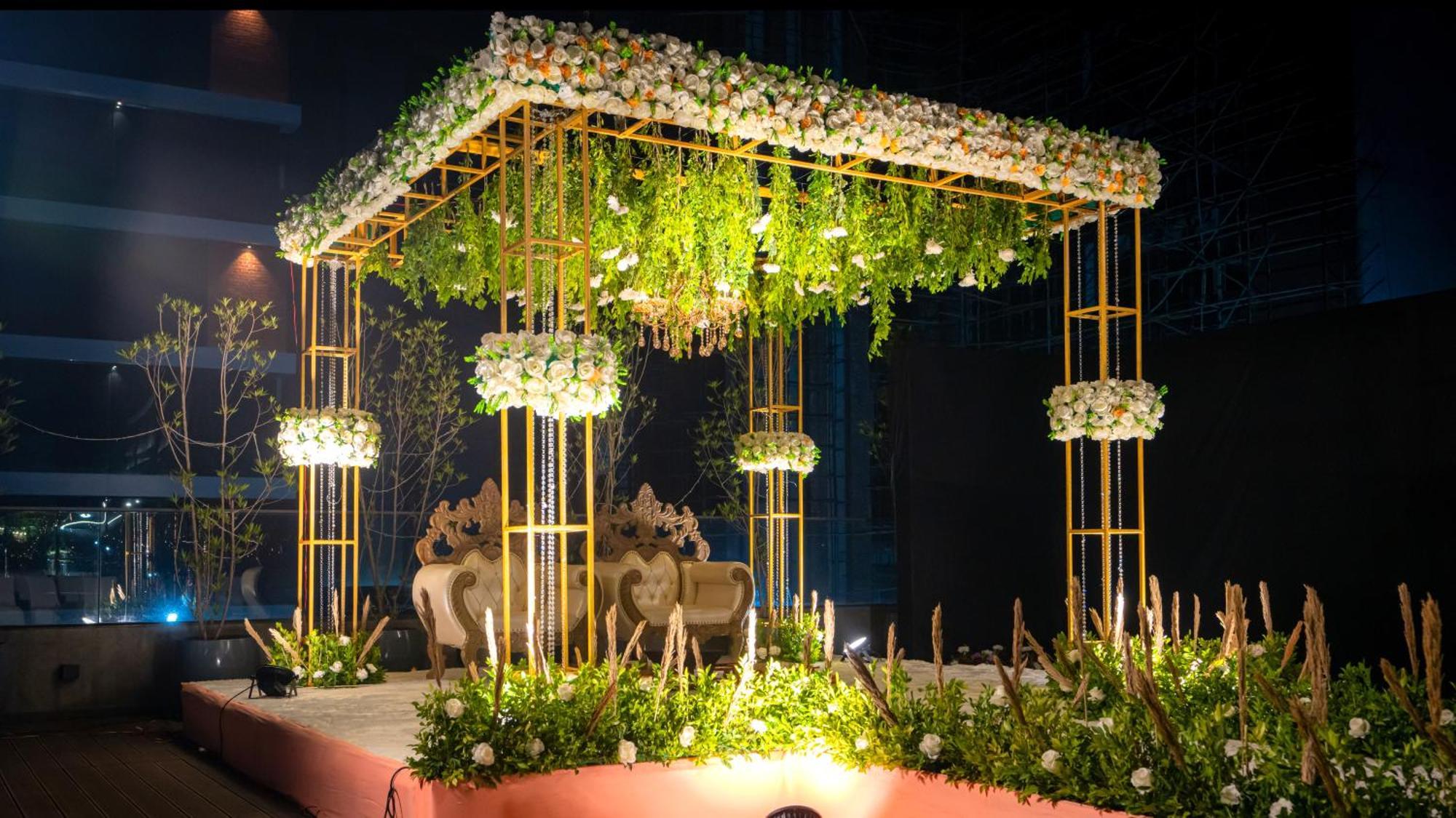 Courtyard By Marriott Vadodara Buitenkant foto