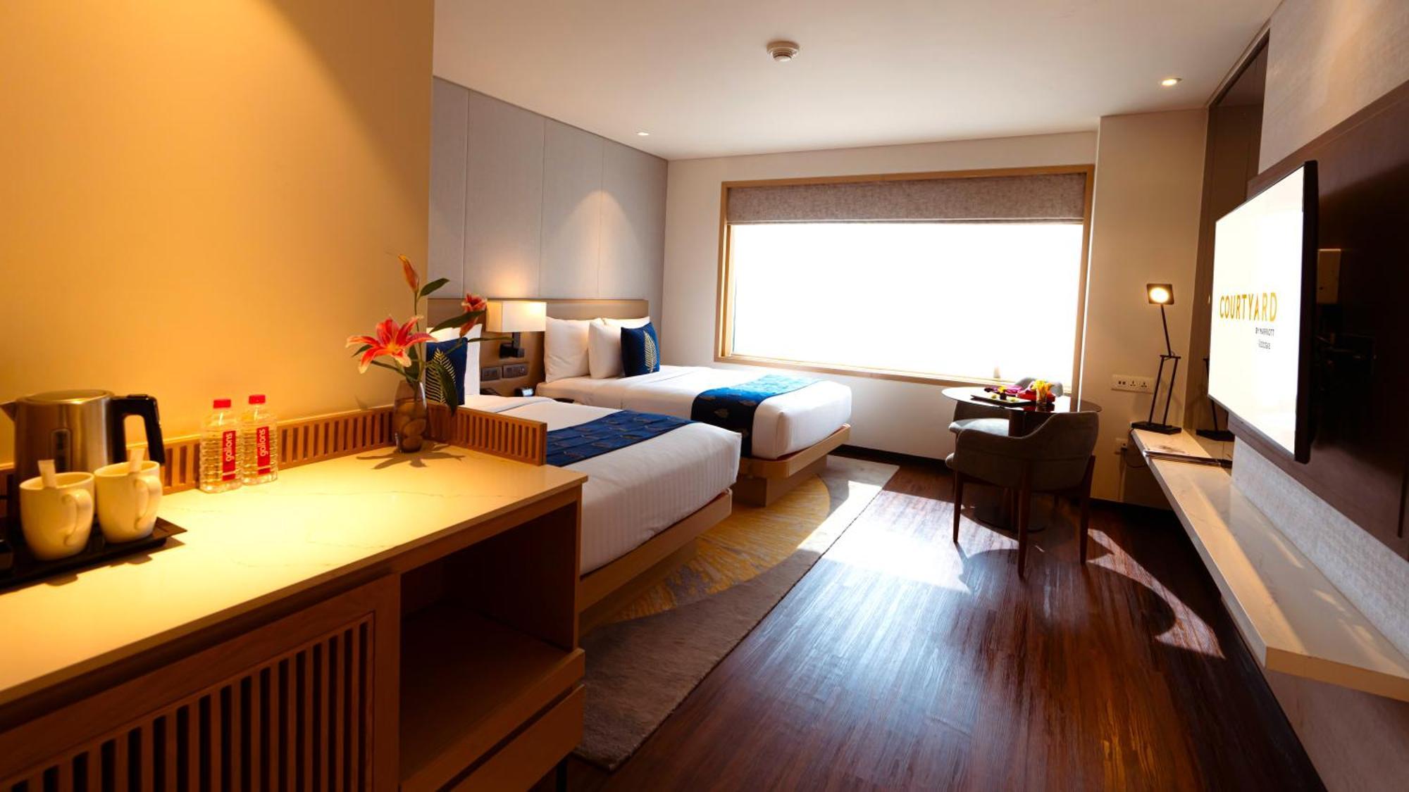 Courtyard By Marriott Vadodara Buitenkant foto