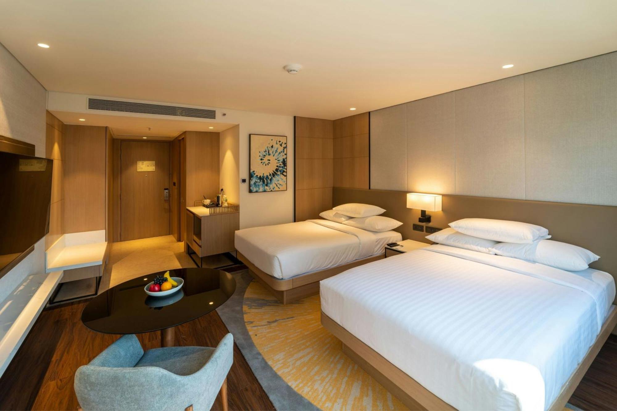 Courtyard By Marriott Vadodara Buitenkant foto