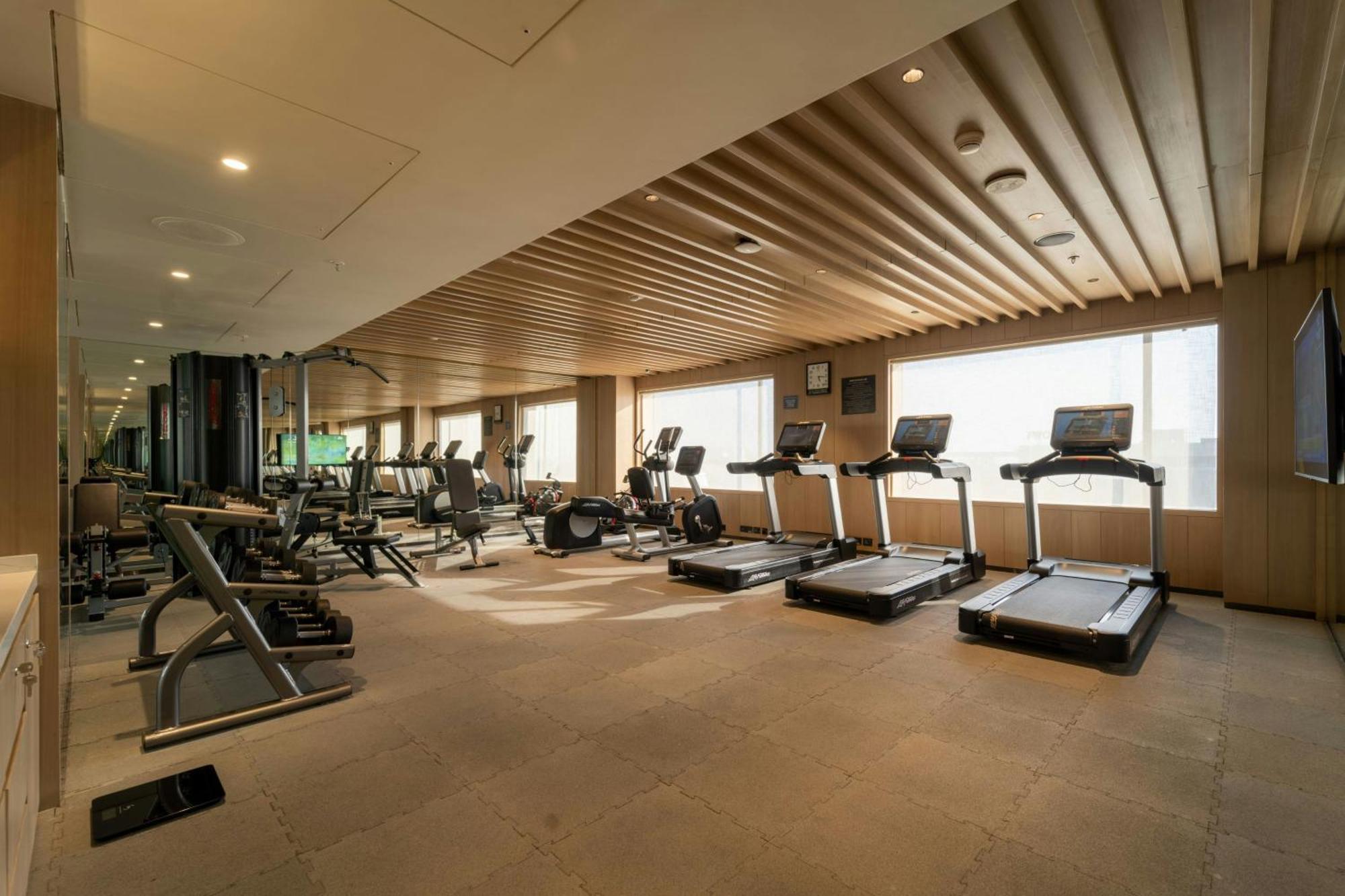 Courtyard By Marriott Vadodara Buitenkant foto